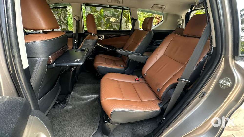 Toyota Innova Crysta 2.8z Automatic, 2017, Diesel