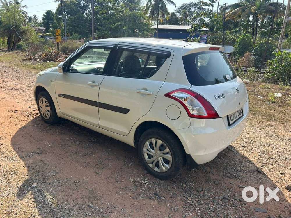 Maruti Suzuki Swift Vxi + Manual, 2015, Petrol