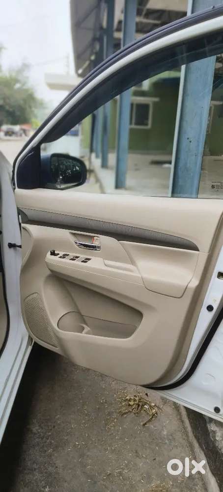 Maruti Suzuki Ertiga Vxi 2023