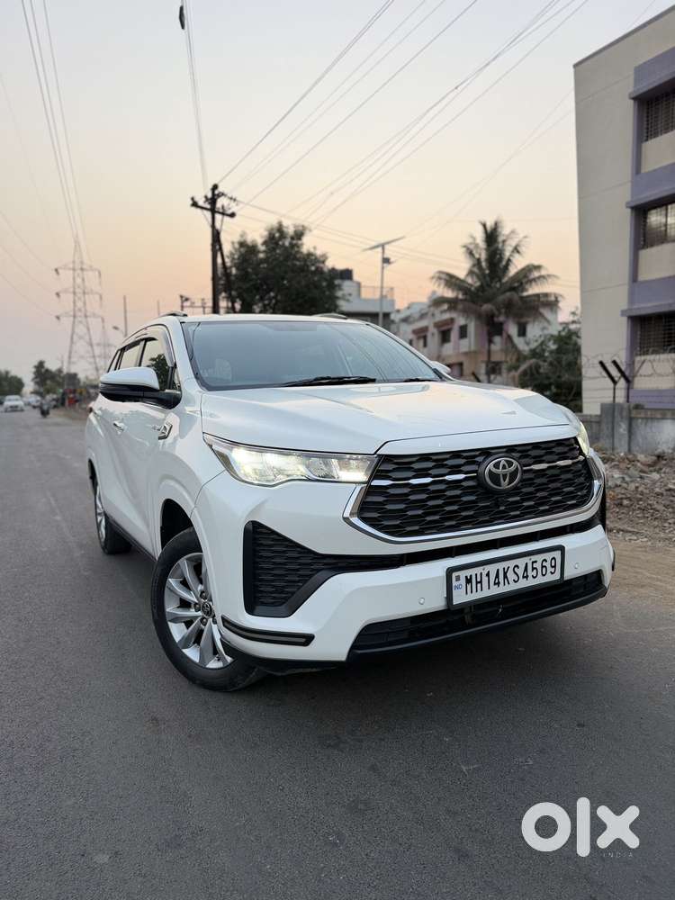 Toyota Innova Hycross 2.0 Vx Hybrid 7 Str, 2023, Petrol