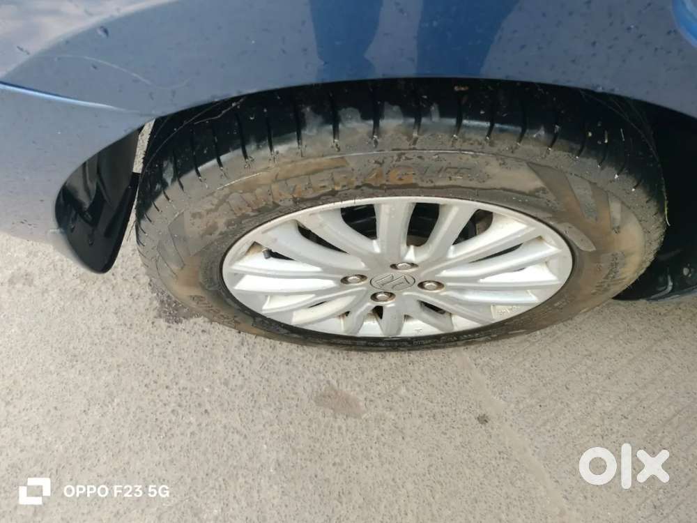 Maruti Suzuki Dzire 1.2 Zxi Amt, 2017, Petrol