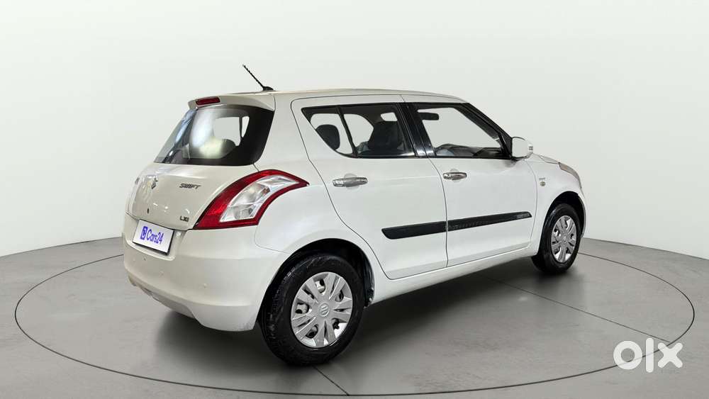 Maruti Suzuki Swift 1.2 Lxi (o), 2015, Cng & Hybrids