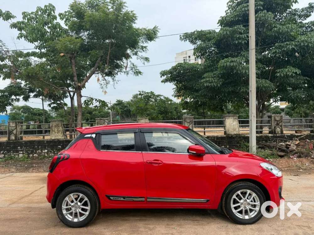 Maruti Suzuki Swift 1.3 Zxi, 2022, Petrol
