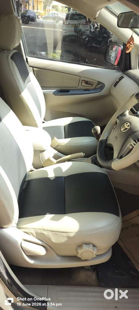 Toyota Innova 2.5 G (diesel) 7 Seater, 2012, Diesel