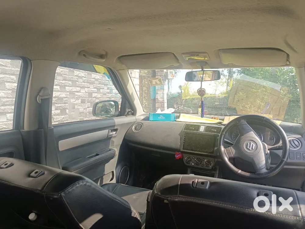 Maruti Suzuki Swift 2012