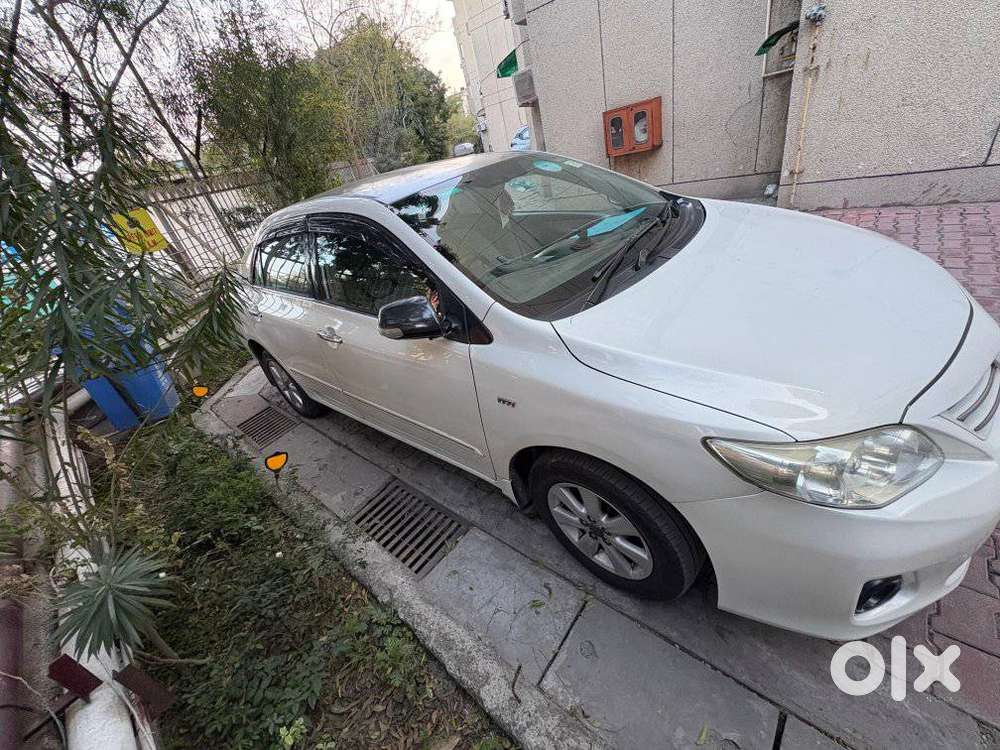 Toyota Corolla Altis 2010-2013 G, 2011, Petrol