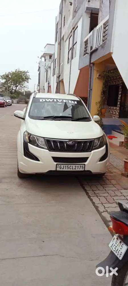 Mahindra Xuv500 2016 Diesel 106000 Km Driven
