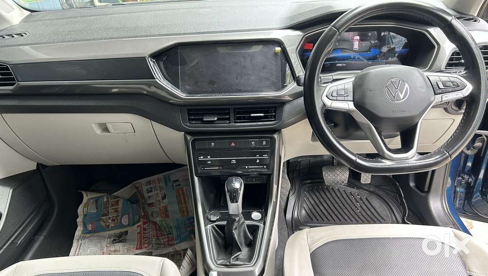 Volkswagen Taigun 1.0 Tsi Topline At, 2023, Petrol