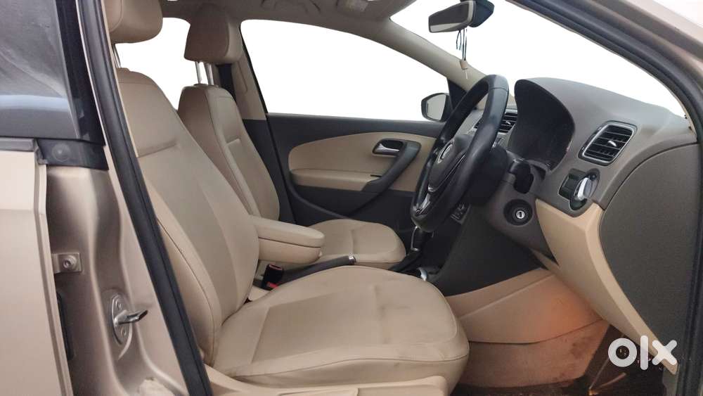 Volkswagen Vento 1.2 Highline Plus At 16 Alloy, 2017, Petrol