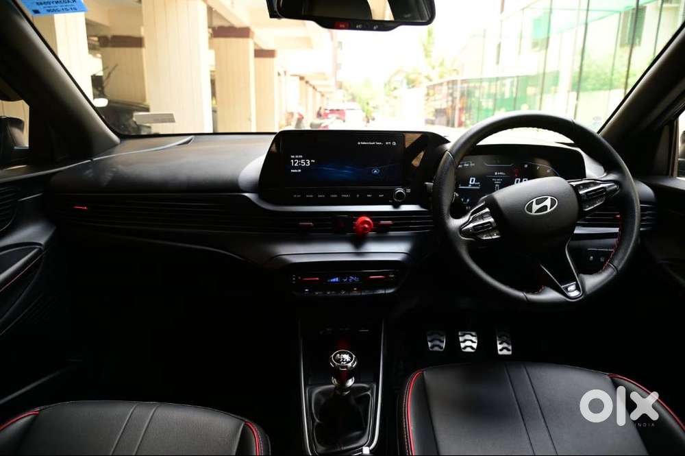 I20 Nline N8  Thunder Blue Dual Tone Manual  Tastefully Maintained