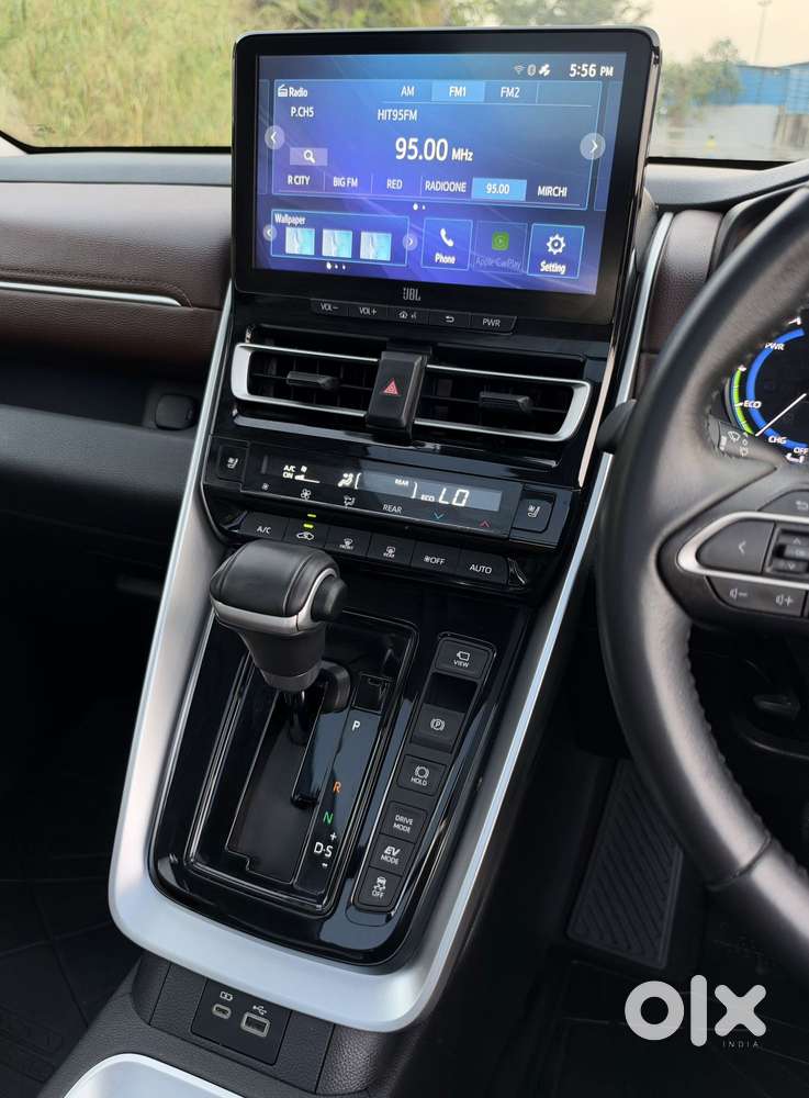 Toyota Innova Hycross 2.0 Zx (o) Hybrid 7 Str, 2024, Petrol