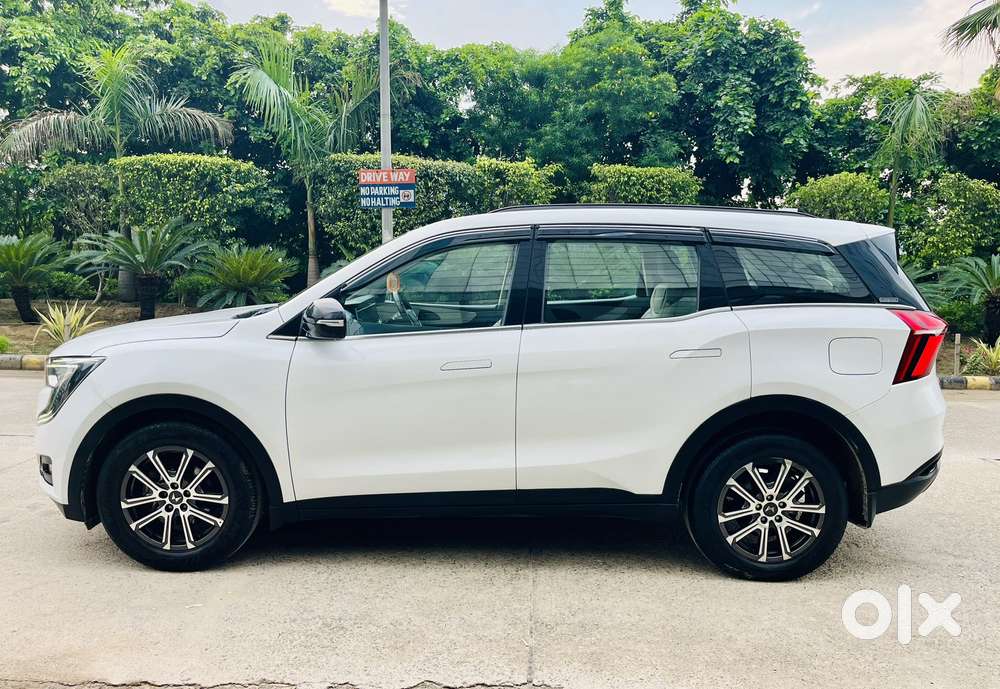 Mahindra Xuv700 2.2 Ax 5 Diesel At 7 Str, 2023, Diesel