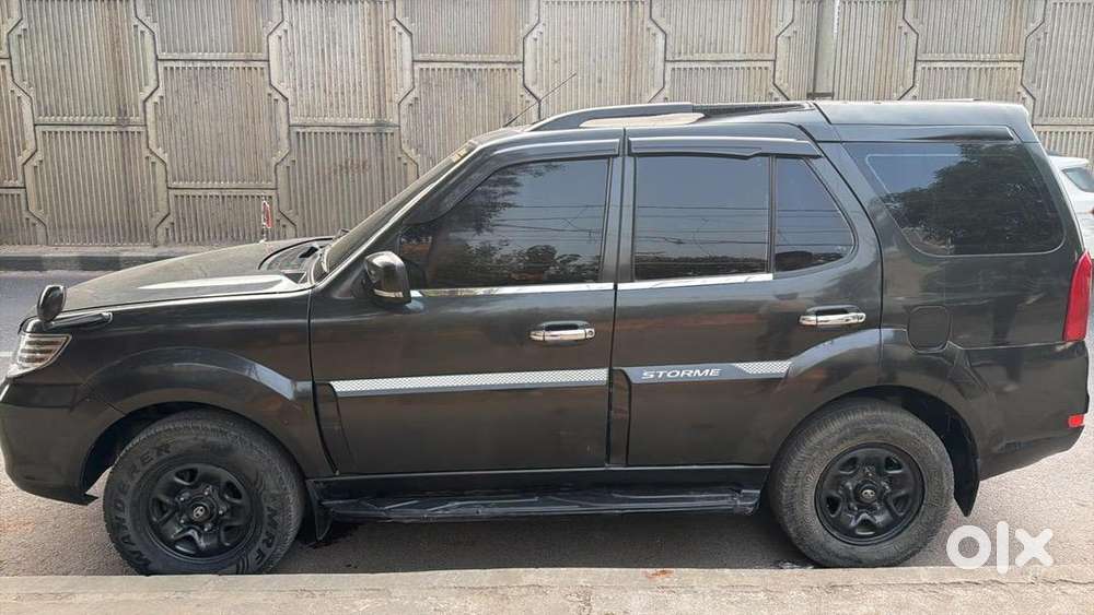 Tata Safari Storme 2014 Diesel 82000 Km Driven