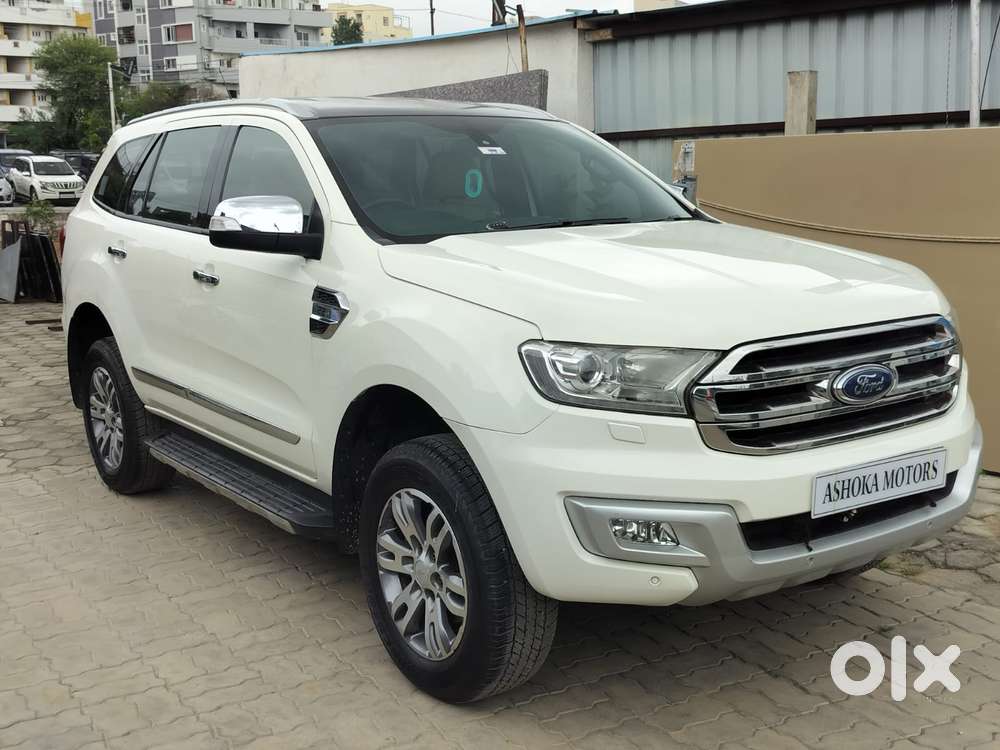 Ford Endeavour 2.2 Titanium At 4x2, 2016, Diesel