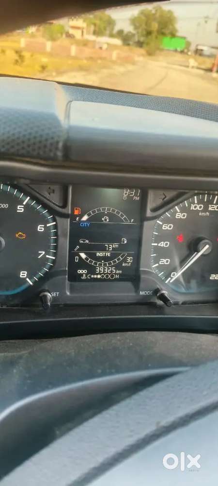 Tata Altroz Xe Petrol 2021