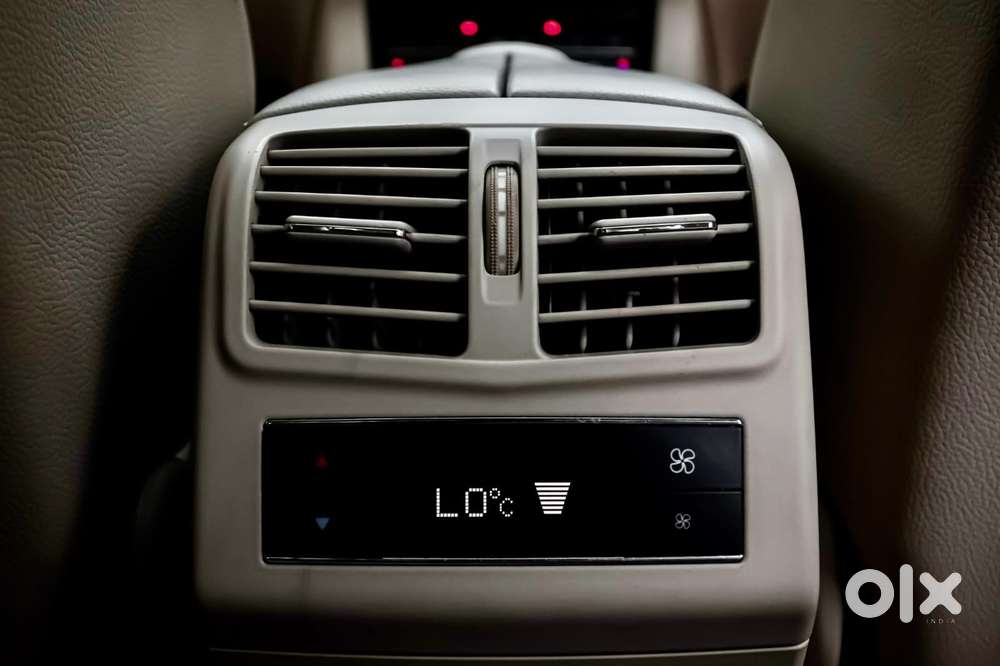 Mercedes-benz E-class E 200 Cgi Classic, 2014, Petrol