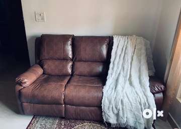 Recliner sofa best sale not working