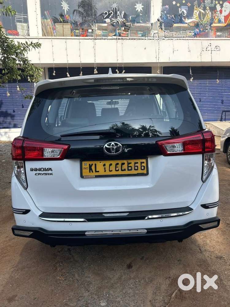 Toyota Innova Crysta Diesel 2023
