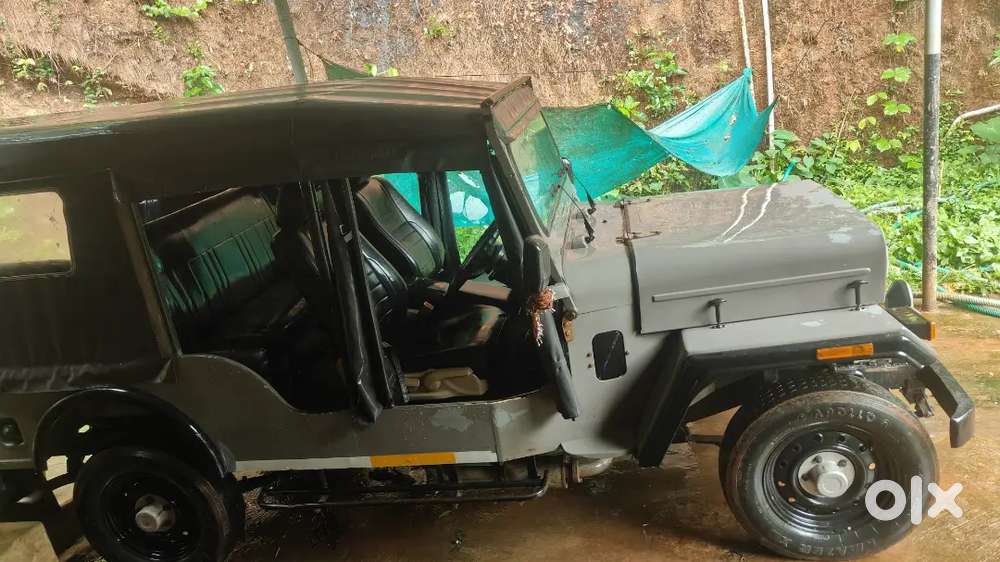 Mahindra Commander 7 Seater