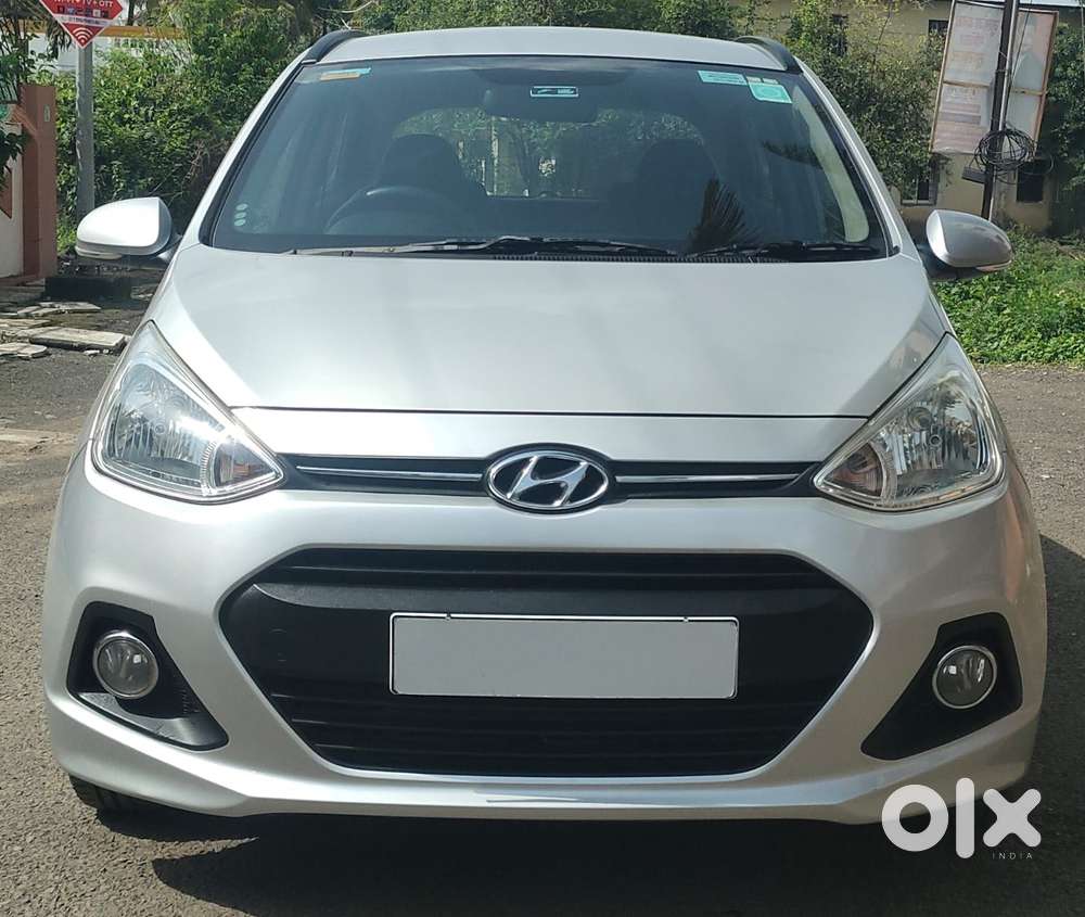 Hyundai Grand I10 Sportz, 2016, Petrol