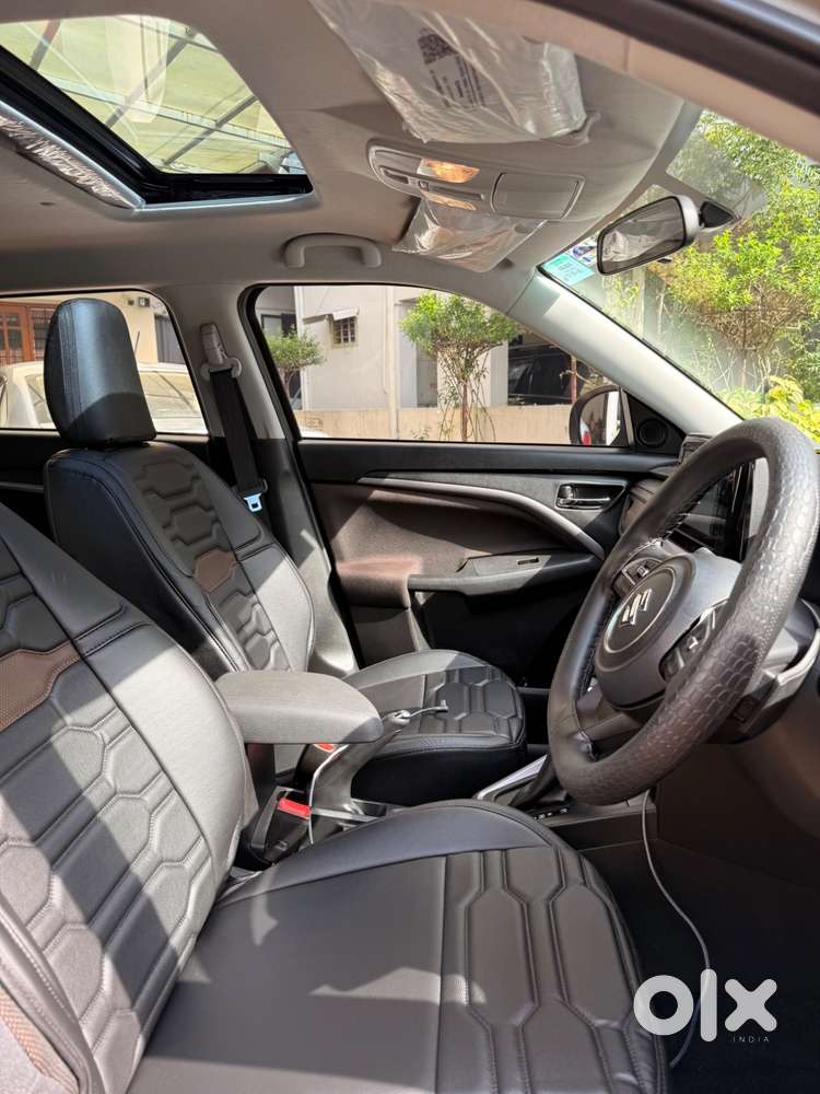 Maruti Suzuki Brezza Zxi Automatic 2026 – Almost Brand New