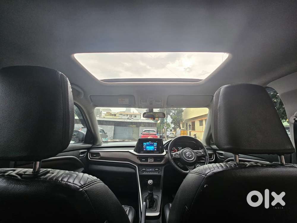 Maruti Suzuki Brezza 1.5 Zxi Smart Hybrid, 2023, Petrol