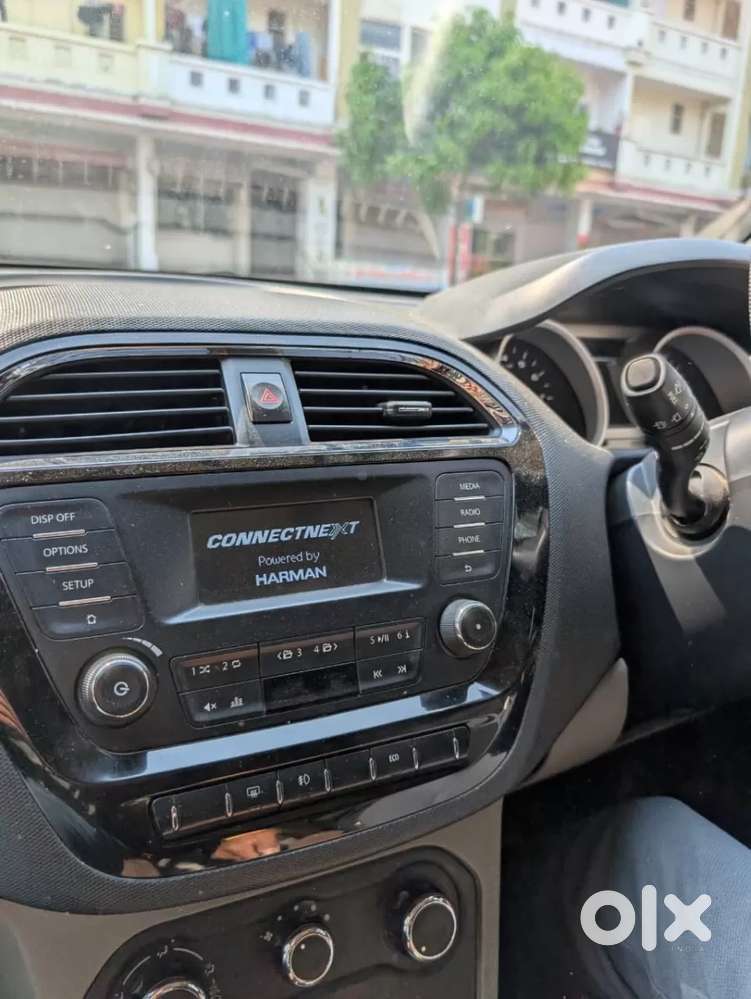 Tata Tiago Xz, 2016, Petrol