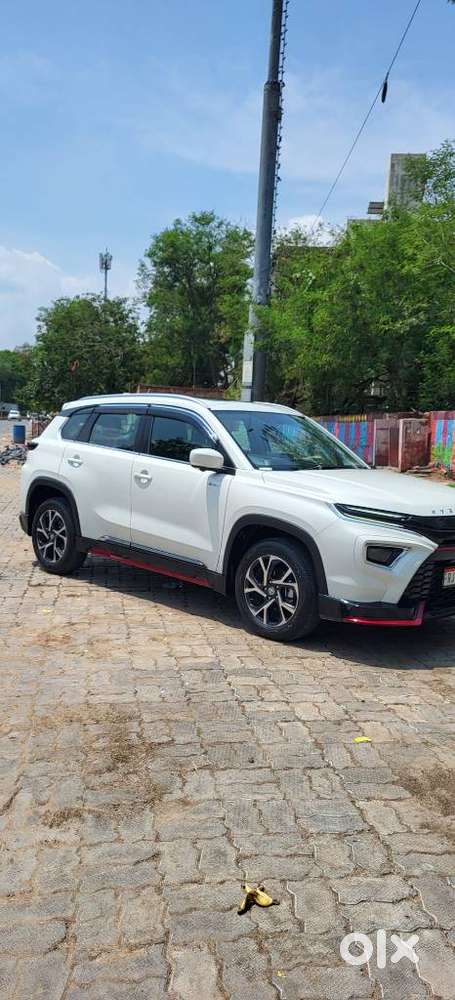 Toyota Urban Cruiser Hyryder 1.5 V Hybrid, 2026, Petrol