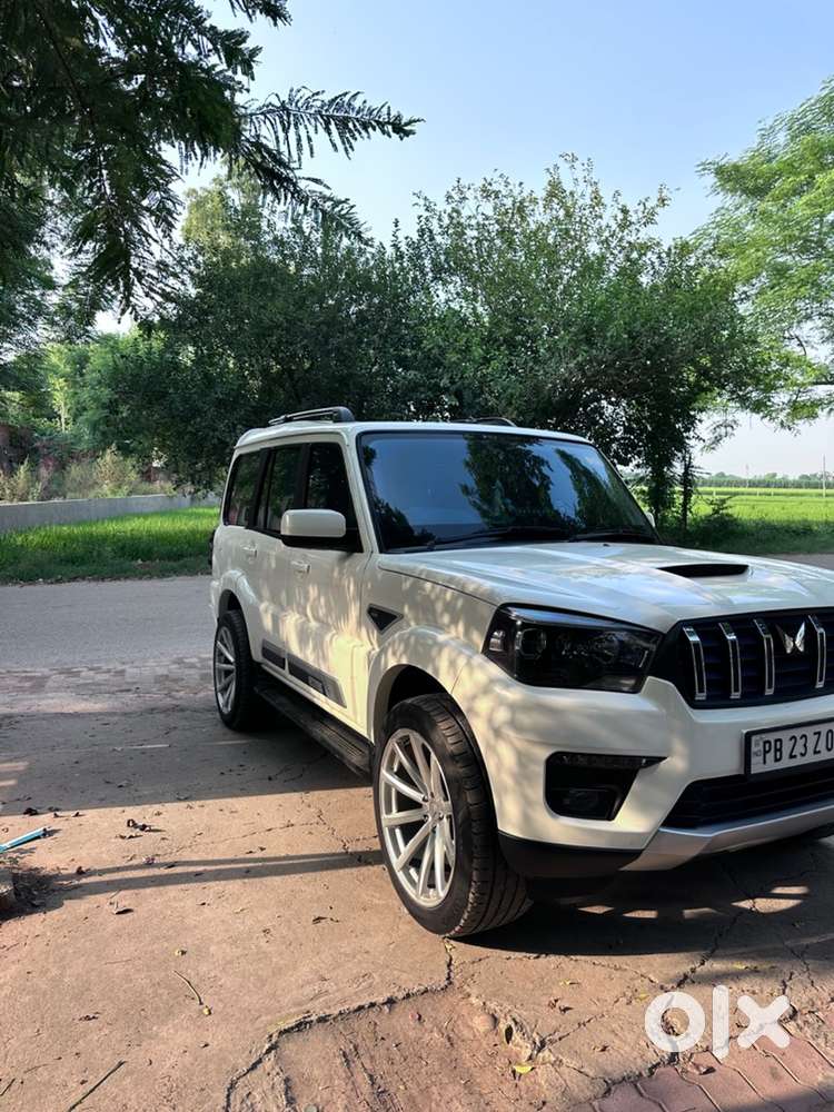 Mahindra Scorpio Classic 2022 Diesel Manual