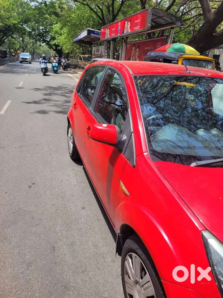 Ford Figo 1.4 Titanium 2011