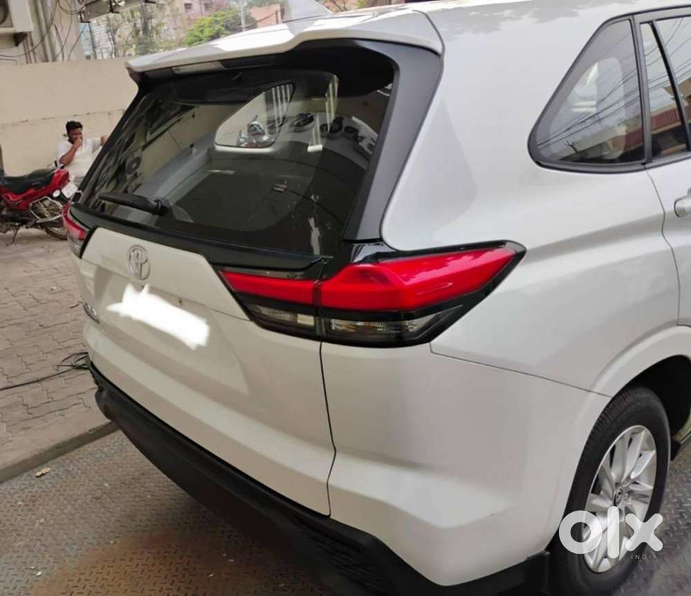 Toyota Innova Hycross 2.0 Gx 8 Str, 2024, Petrol