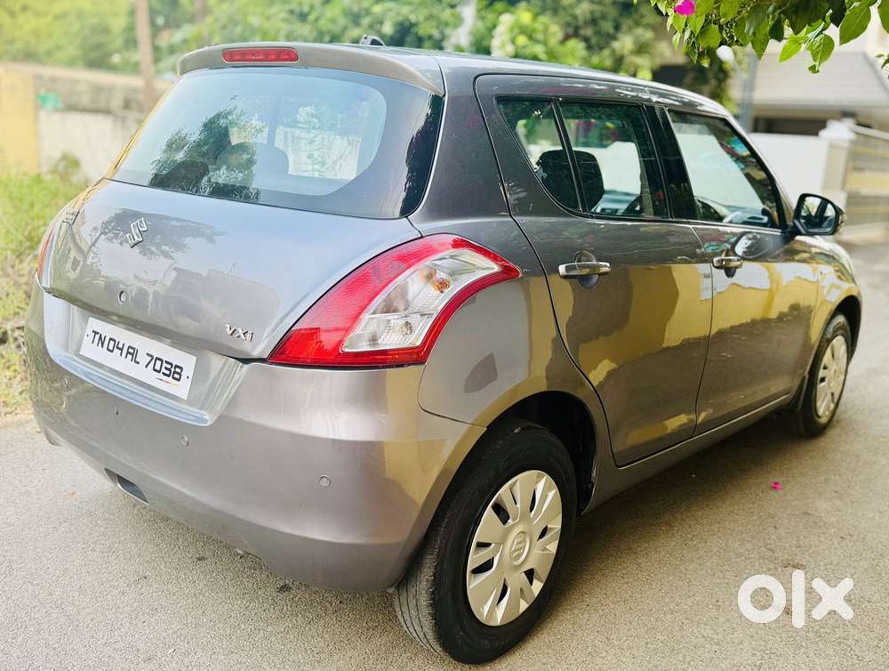 Maruti Suzuki Swift 2011-2014 Vxi, 2013, Petrol