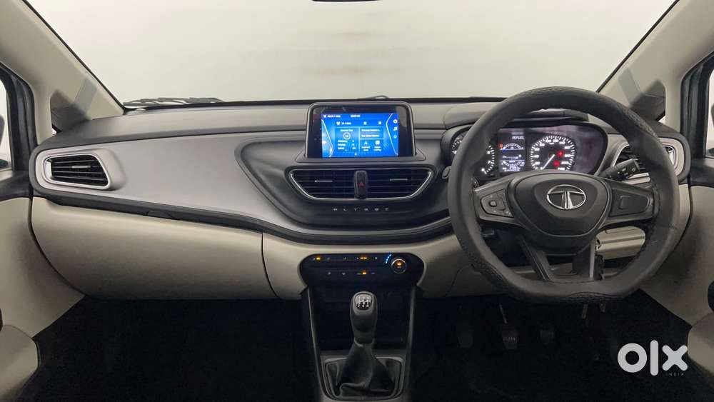 Tata Altroz 1.2 Xm Plus, 2022, Petrol