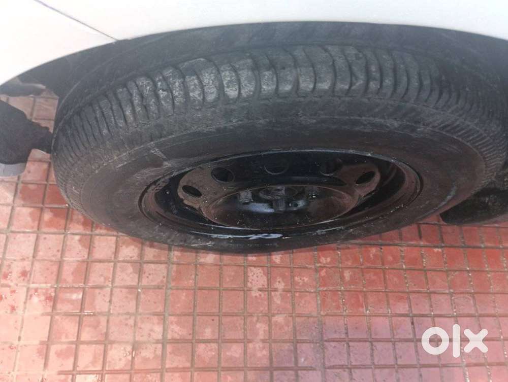 Maruti Suzuki Swift Vxi Optional, 2016, Petrol