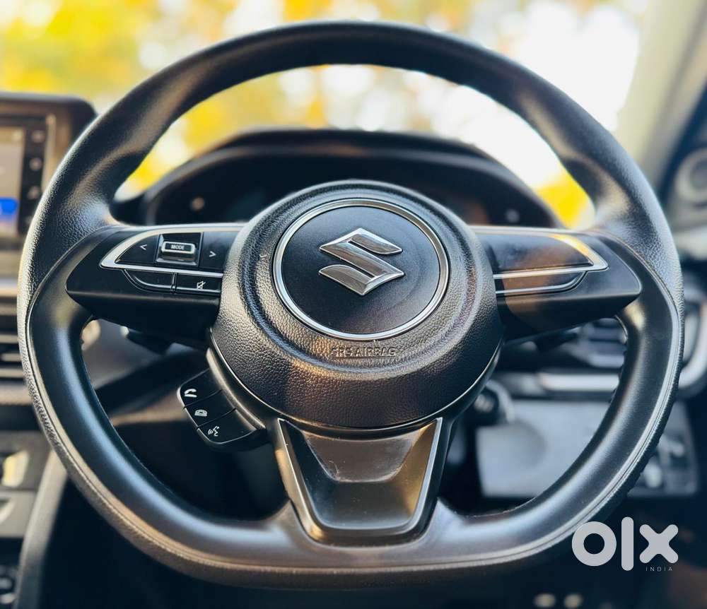 Maruti Suzuki Brezza 1.5 Vxi At Smart Hybrid, 2024, Petrol