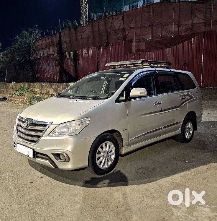 Toyota Innova 2.5 V 8 Str, 2014, Diesel