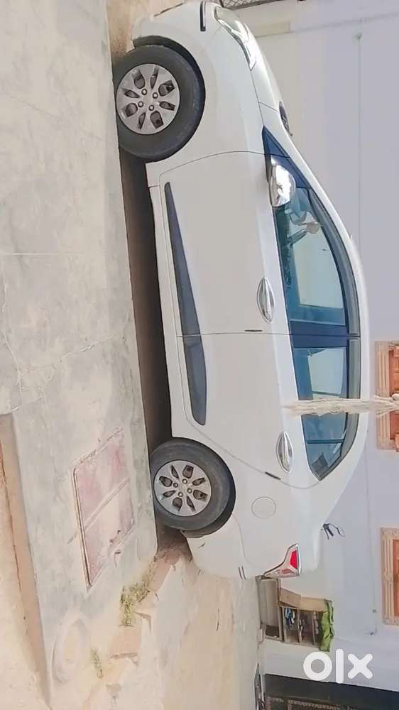 Hyundai Xcent 2016 Diesel Good Condition