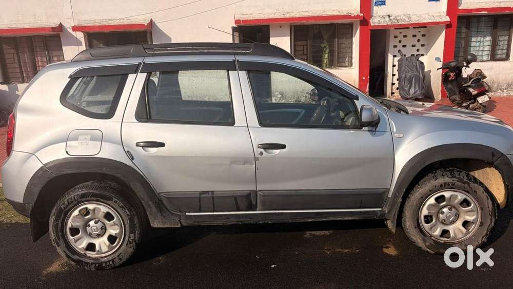 Renault Duster 2014 Petrol 81000 Km Driven