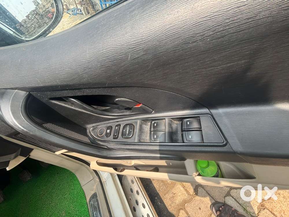 Mahindra Xuv500 2016 Diesel Well Maintained