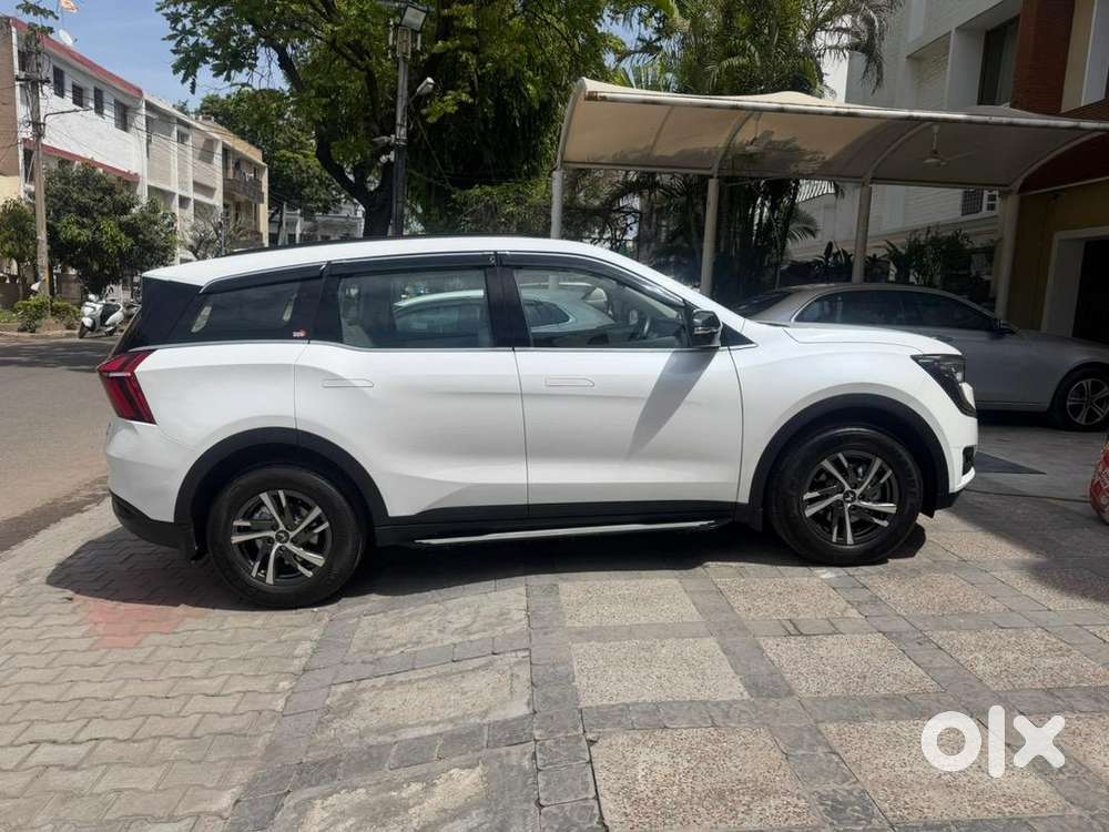2022 Mahindra Xuv 700 Ax5 Automatic