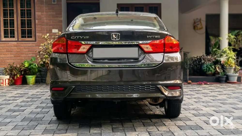 2018 Honda City V Cvt  Full Company Service  Owner Going Abroad