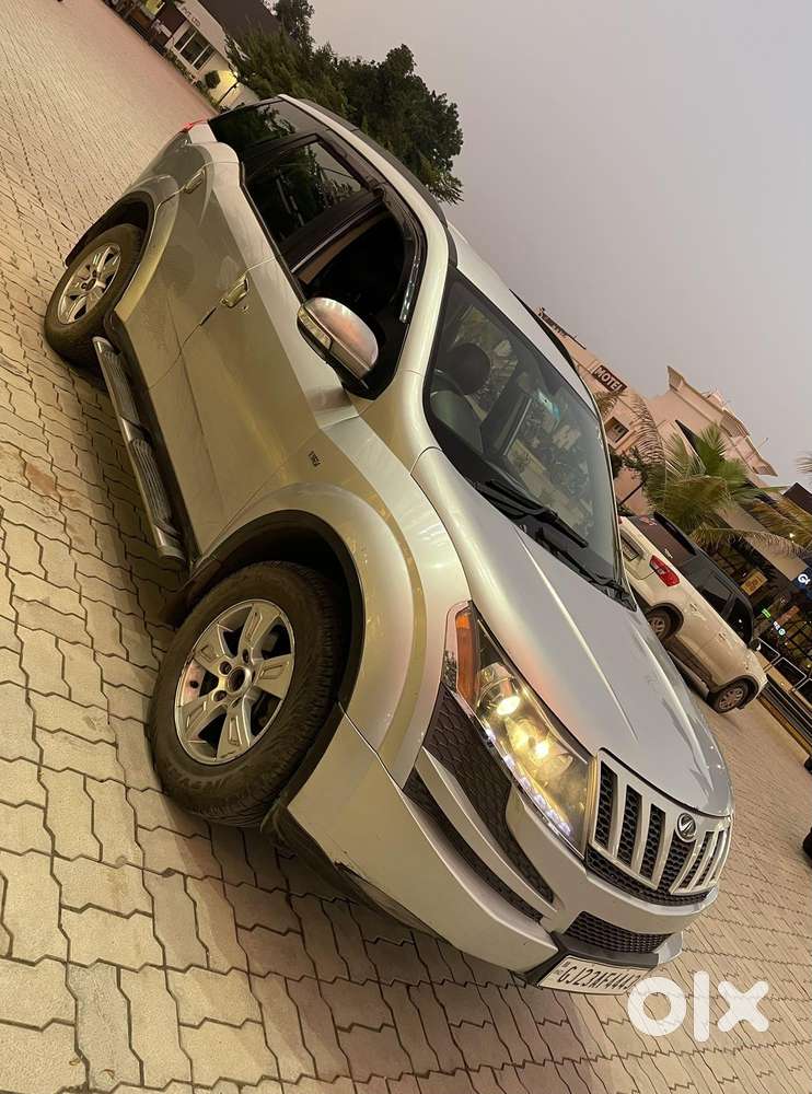 Mahindra Xuv500 W8, 2013