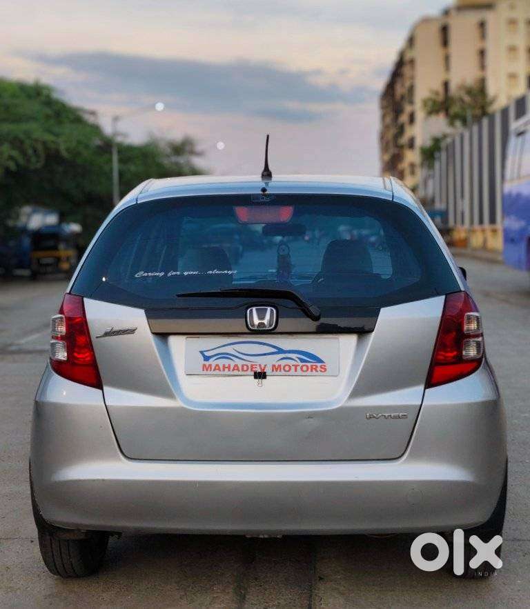 Honda Jazz V Mt Privilege, 2011, Petrol