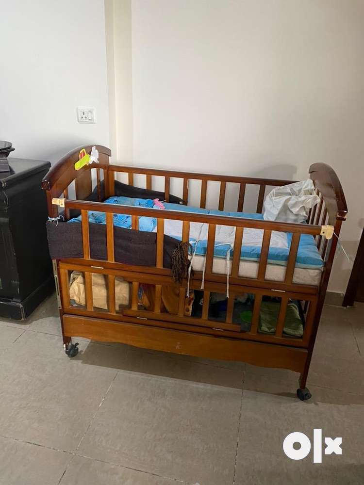 Crib olx 2025