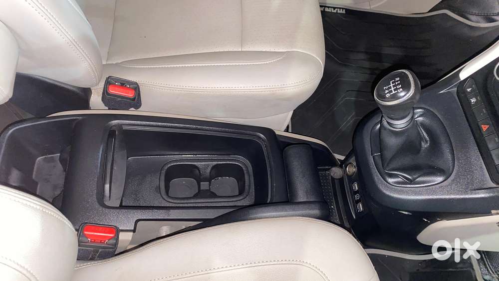 Mahindra Marazzo M8 8str, 2019, Diesel
