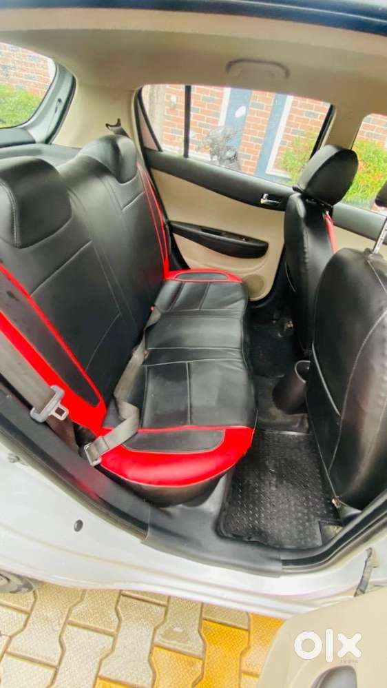 Brand New Condition Car. Only 35000 Running 1st Hand Woner.