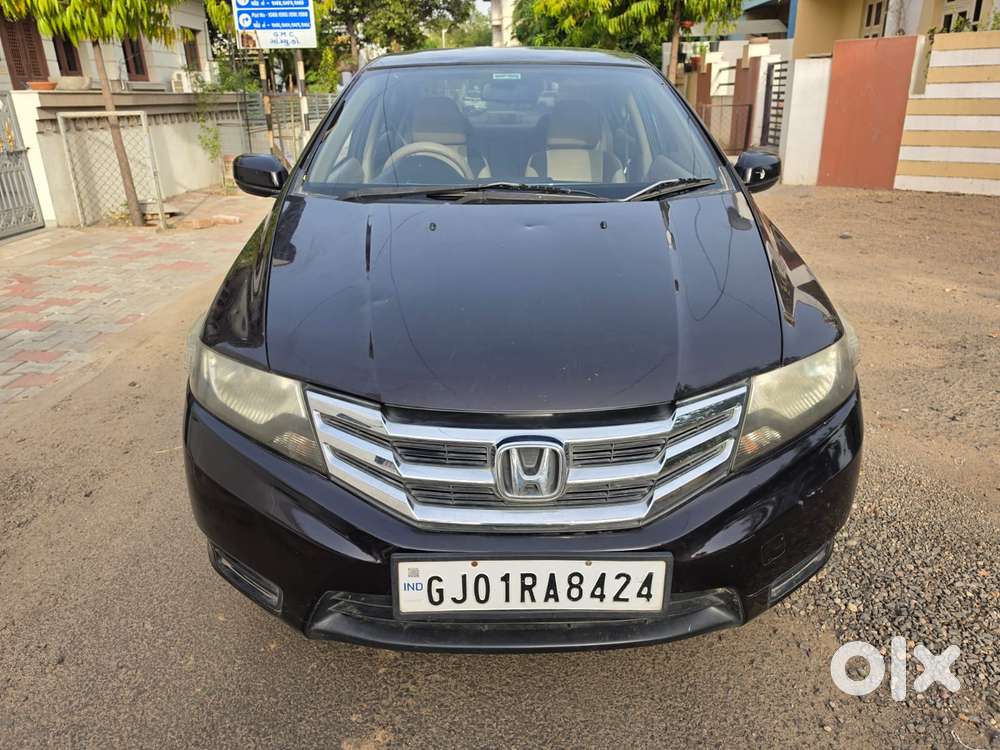 Honda City 2014-2015 V At, 2013, Petrol
