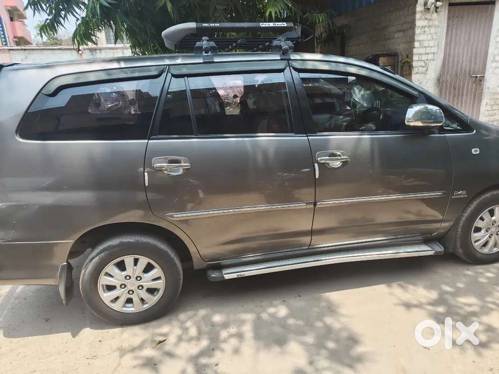 Toyota Innova 2011 Diesel Well Maintained
