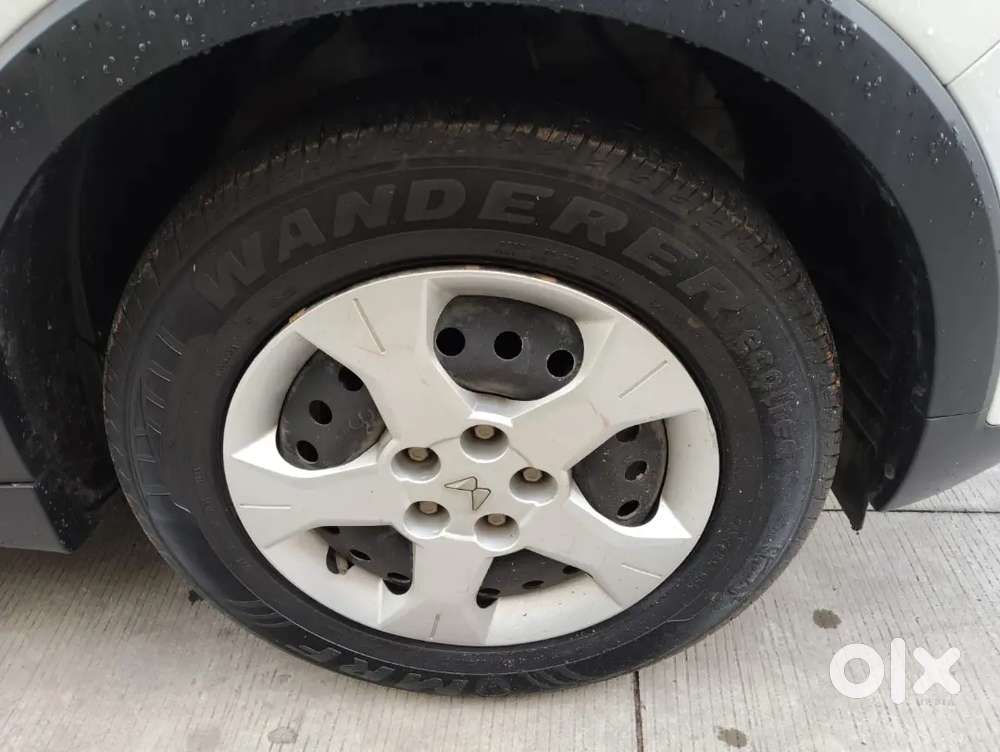 Mahindra Xuv300 W6 2023 ,petrol ,autoshift Gear With Sunroof Keystart