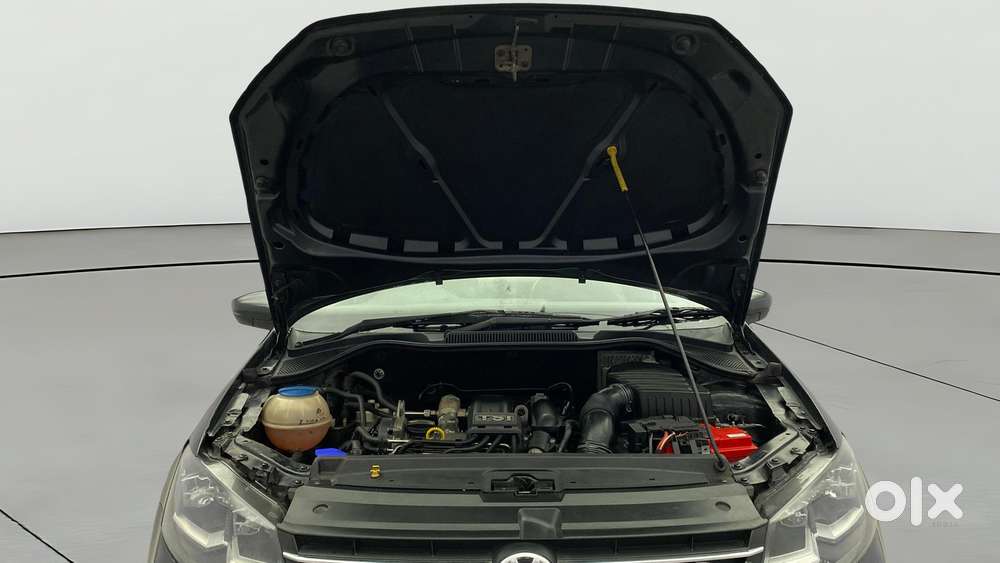 Volkswagen Vento 1.2 Tsi Highline Plus At, 2017, Petrol